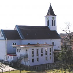 Alte_Kirche_Volkertshausen_2.jpg